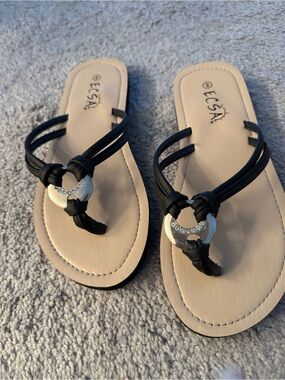 Black Strappy Sandal with Silver &Rhinestones ECSA brand
Size 6 thong flip-flops